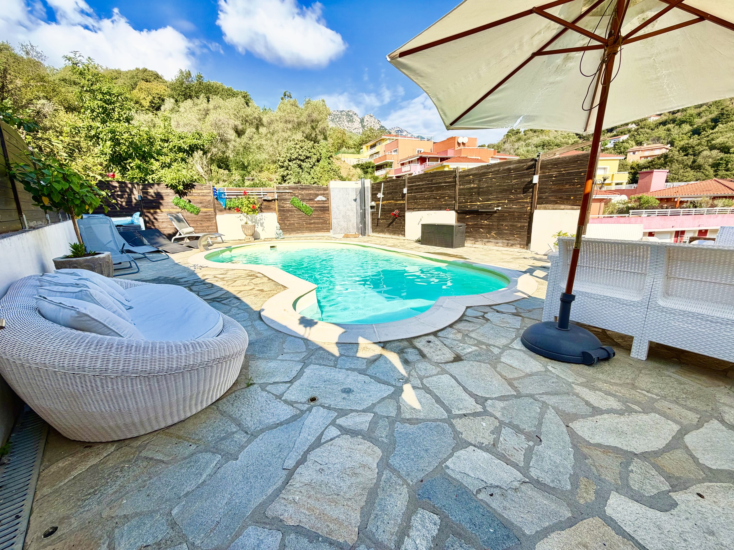 Appartement 5 pièces 149 m² · à Menton · 149,2 m² · 1 590 000 €